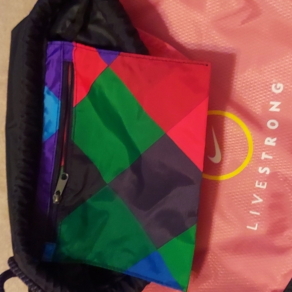 Pink Nike Livestrong draw string bag - Picture 3 of 4